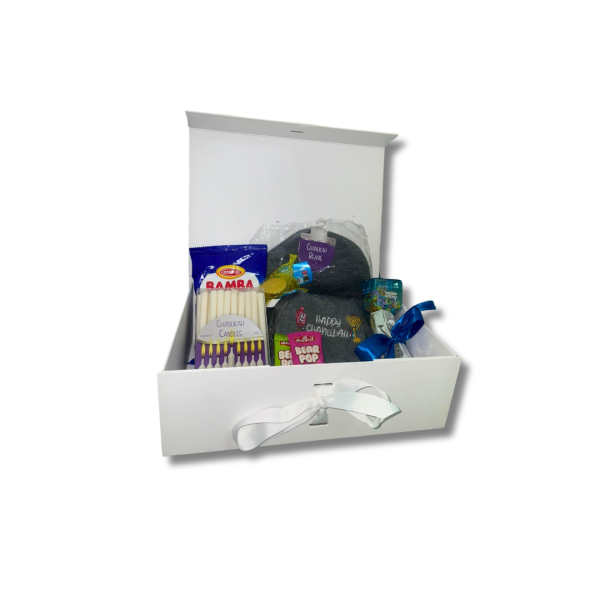 Chanukah Adults Snuggle Bundle Gift Hamper